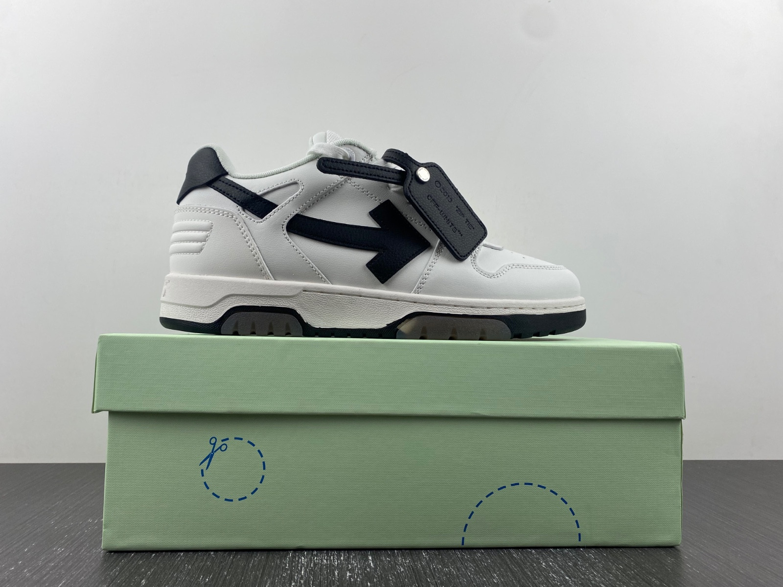 Off White GYM Sneaker