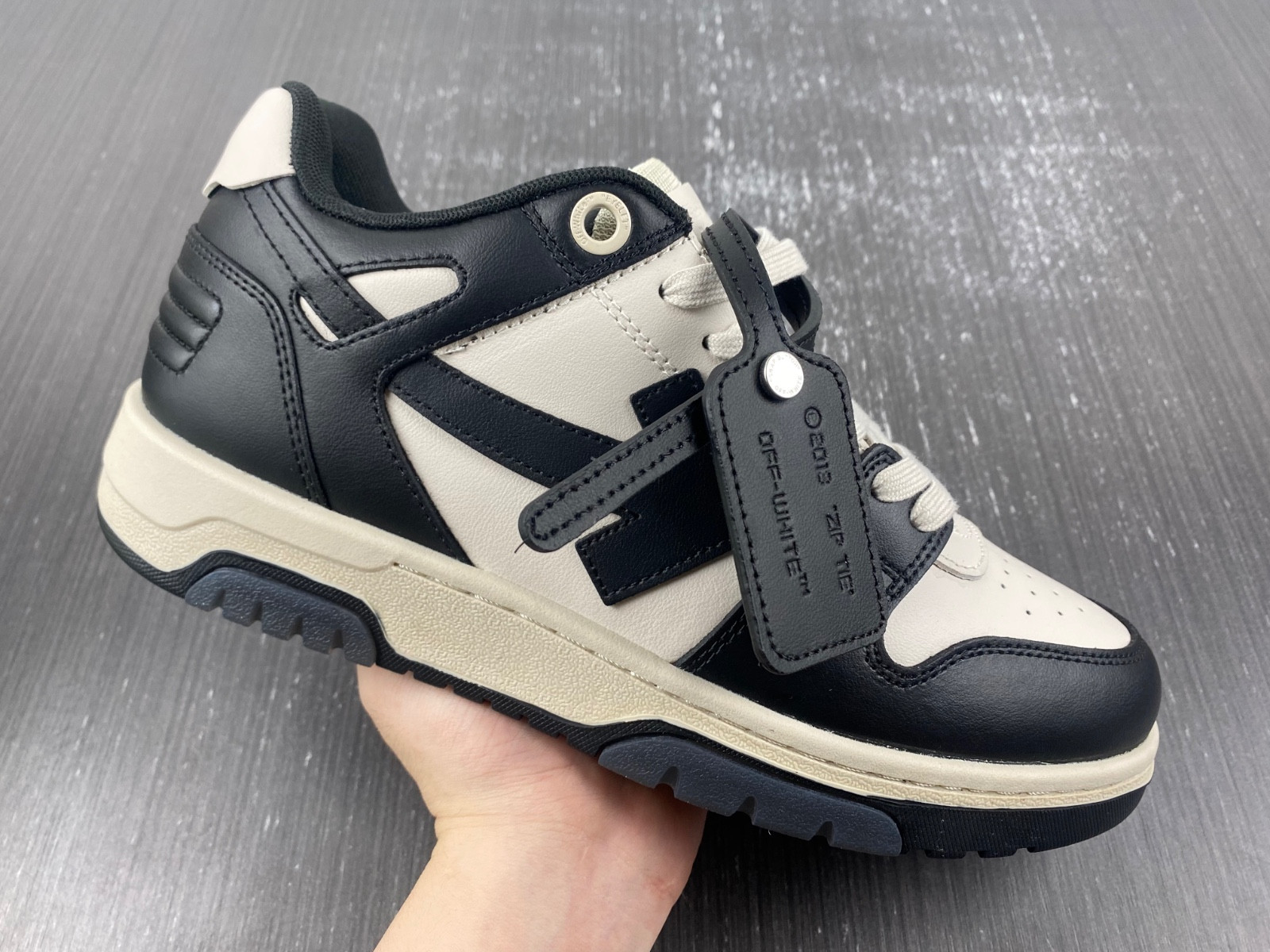 Off White GYM Sneaker