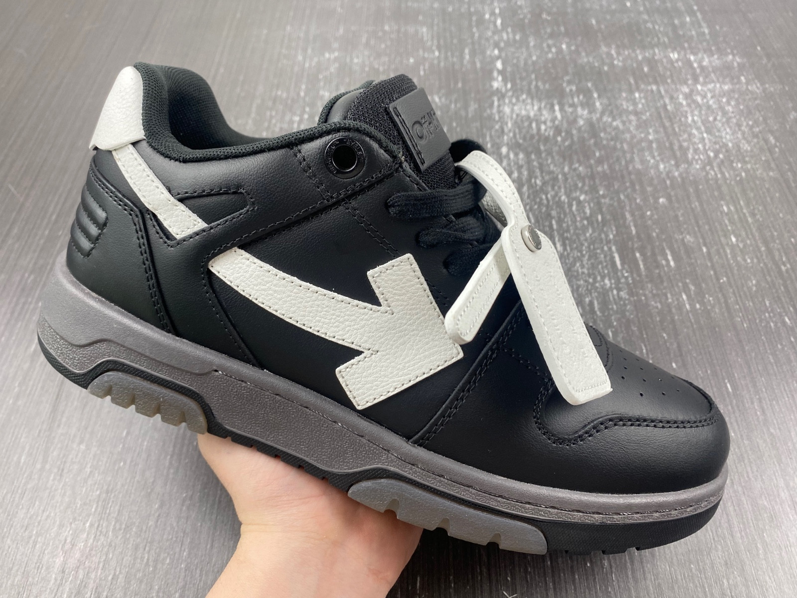 Off White GYM Sneaker