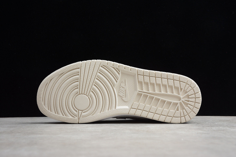 Air Jordan 1 Low “Paris” CV3043-100