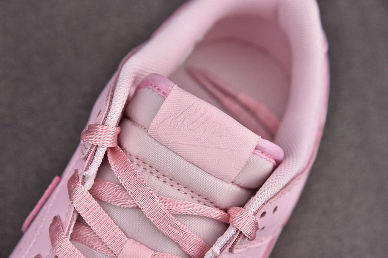 Nike Dunk Low “PINK” 921803-601