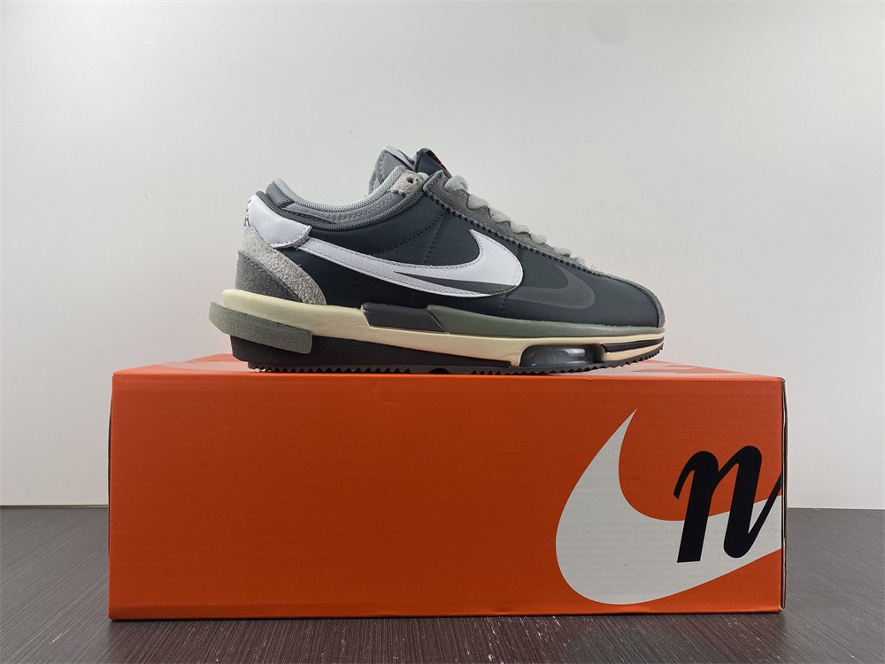 Sacai x Nk Zoom Cortez 4.0 DQ0581-001