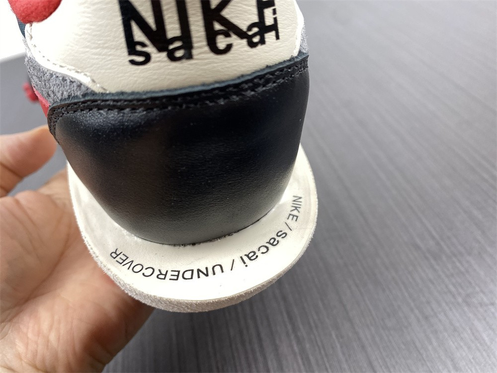 Undercover x Sacai x Nk LDWaffle 2.0 DJ4877-300