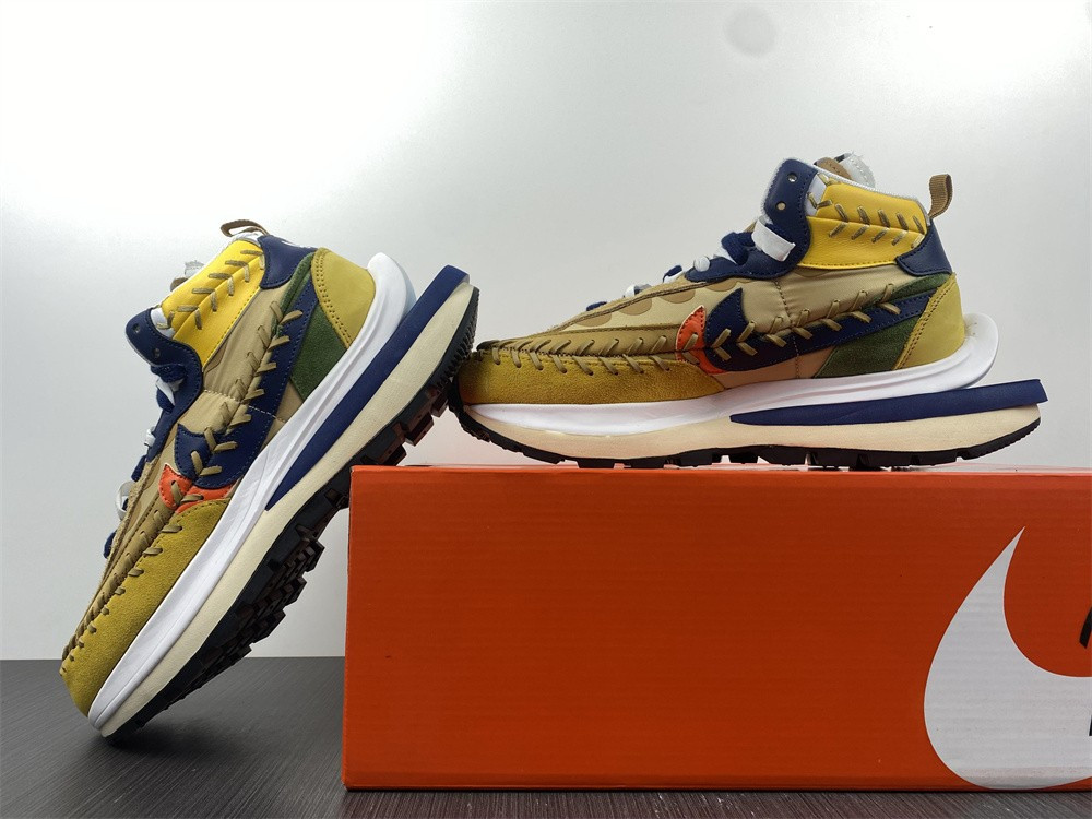 Nike Vaporwaffle sacai Jean Paul Gaultier Sesame Blue  DH9186-200