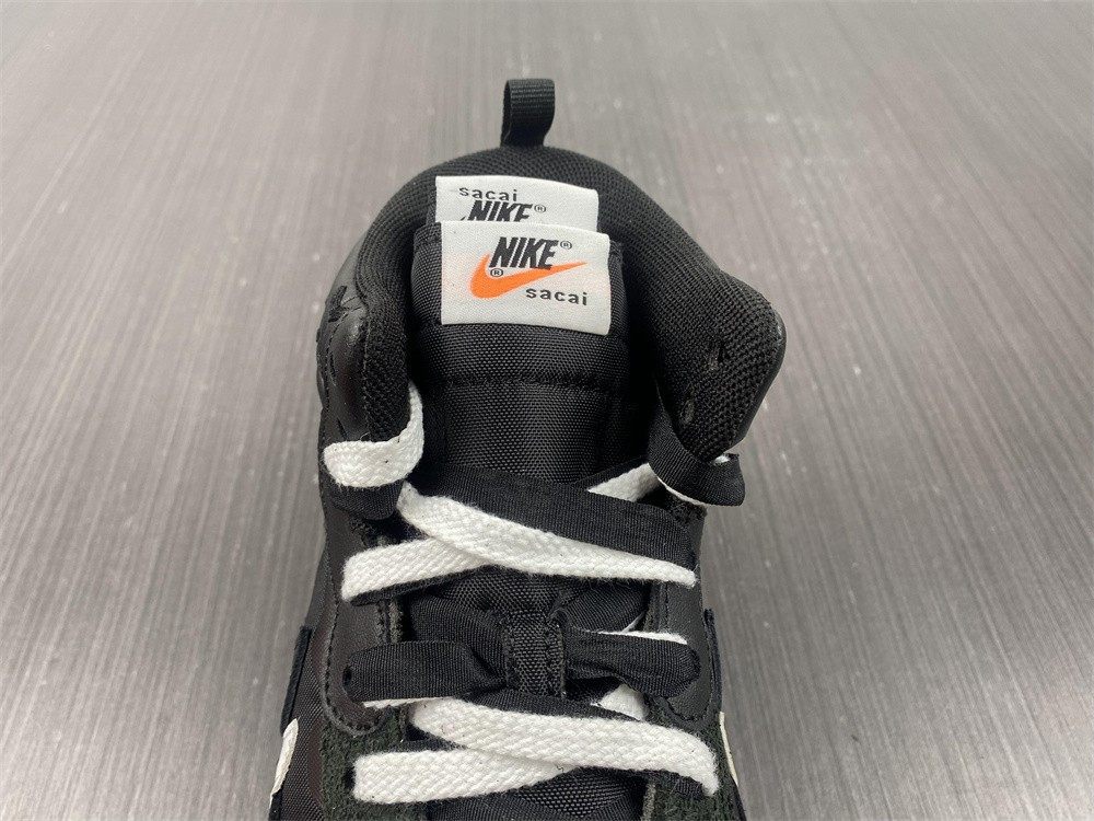 Nike Vaporwaffle sacai Jean Paul Gaultier Black White DH9186-001