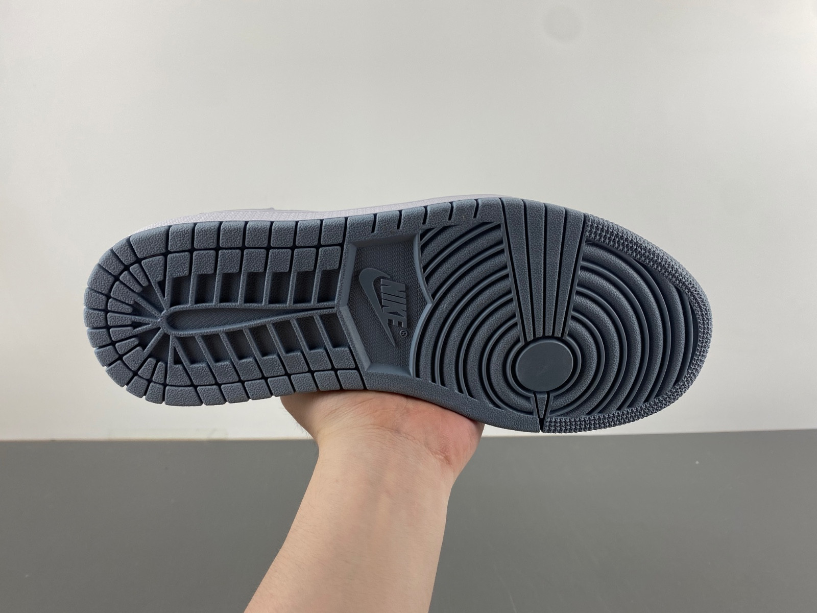 Travis Scott x Air Jordan 1 Low DM7866-888