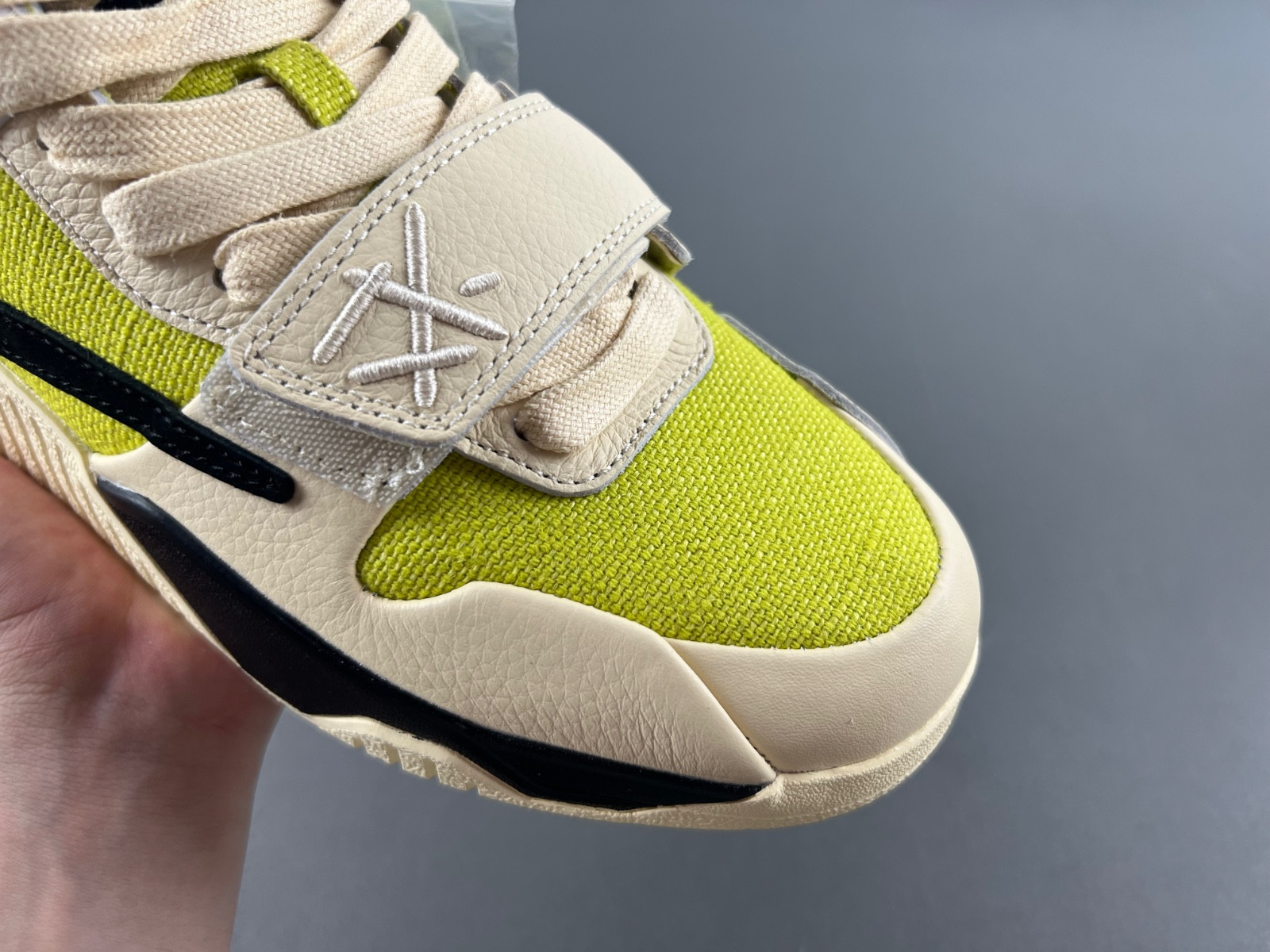 Travis Scott x Jordan Jumpman FZ8117-102