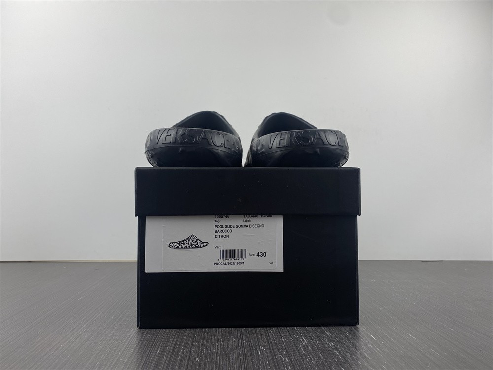 VERSACE slides