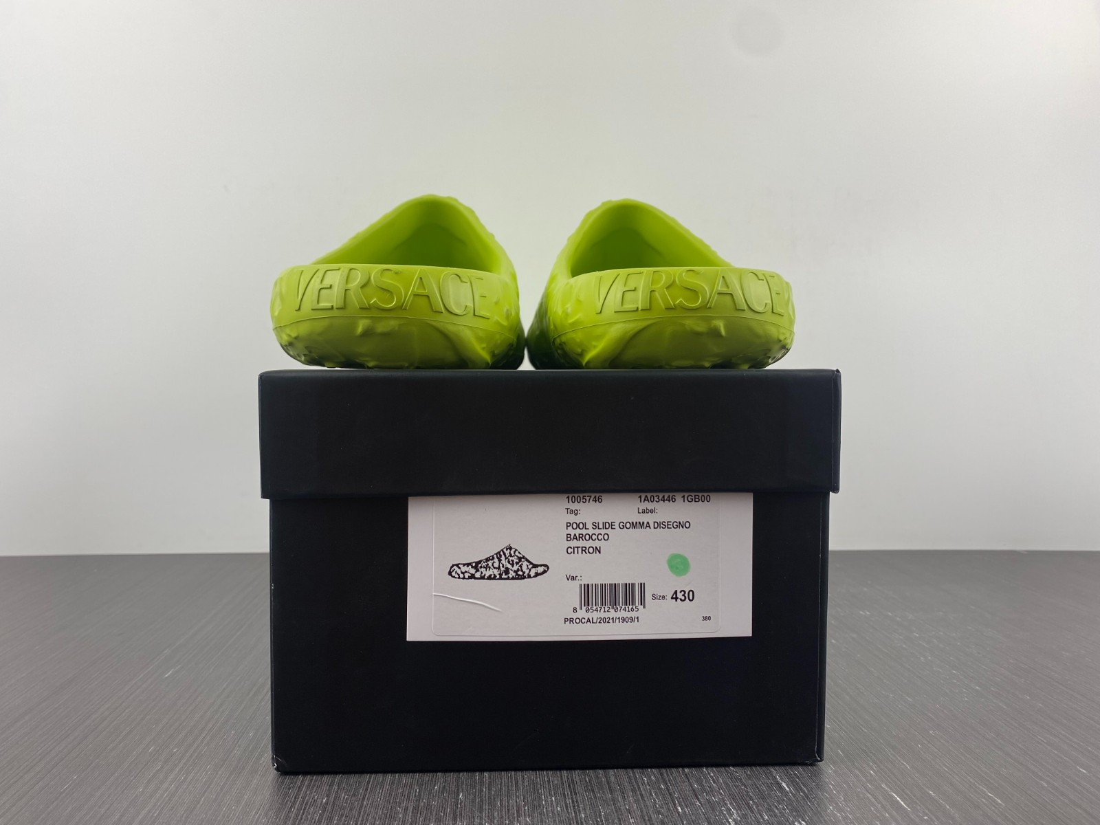 VERSACE slides