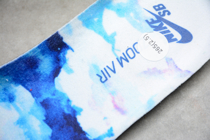 Nike SB Dunk Low “CNY” CV1628-800