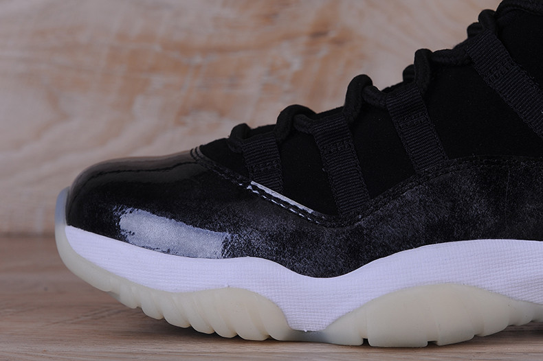 Air Jordan 11 Retro Low "barons" 528895-010