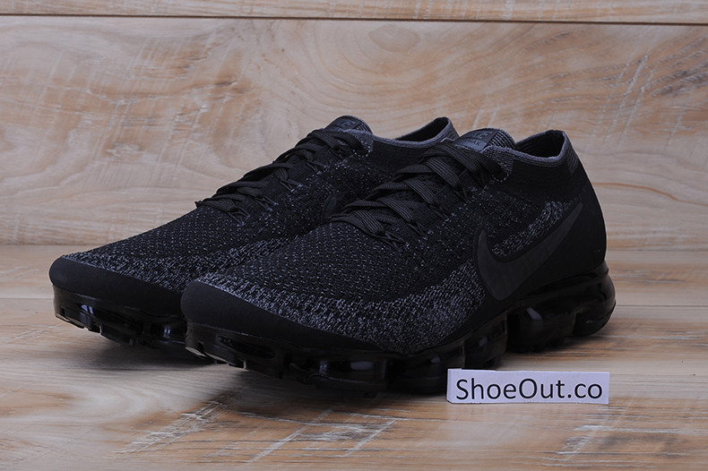 Nike Air Vapormax Flyknit "triple Black" 899473-003