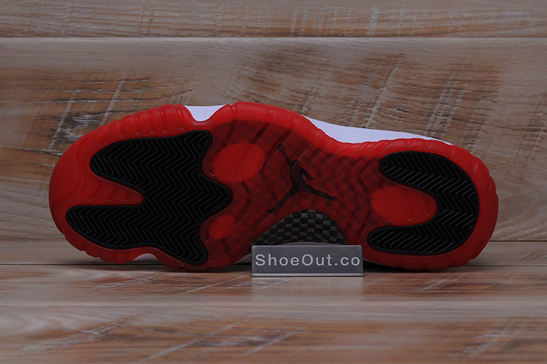 AIR JORDAN 11 RETRO LOW "BRED" BLACK/ RED mens 528895-012