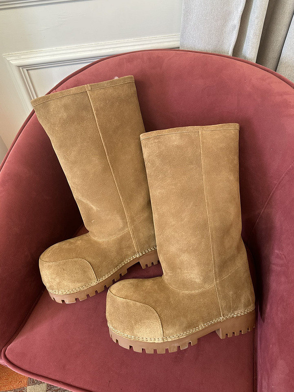 Ba*len*cia*ga boots