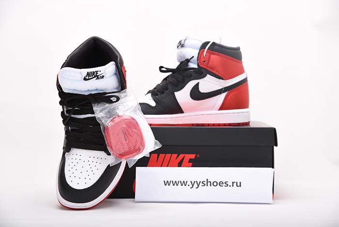 JORDAN 1 RETRO HIGH SATIN BLACK TOE - CD0461-016