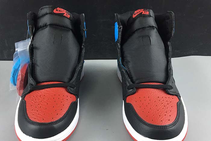 AIR JORDAN 1 HIGH WMNS UNC CHICAGO CD0461-046