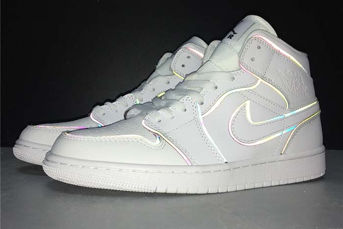 Air Jordan 1 Mid SE WMNS CK6587-100