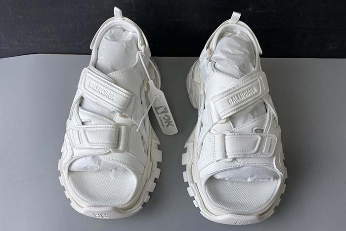 Ba*len*cia*ga track sandal