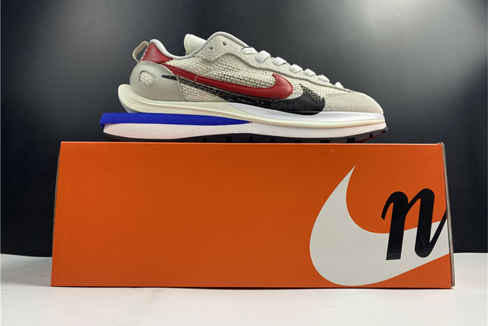 sacai x Nike VaporWaffle 3.0 CV1363-100