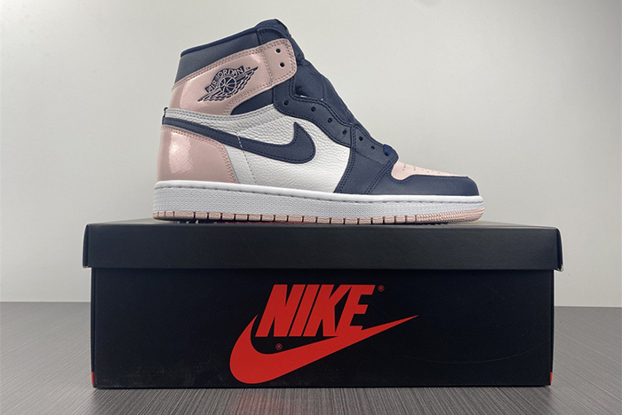 Air Jordan 1 High OG “Atmosphere”  DD9335-641