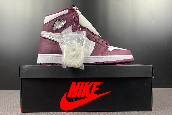 Air Jordan 1 High OG Volt Gold 555088-611