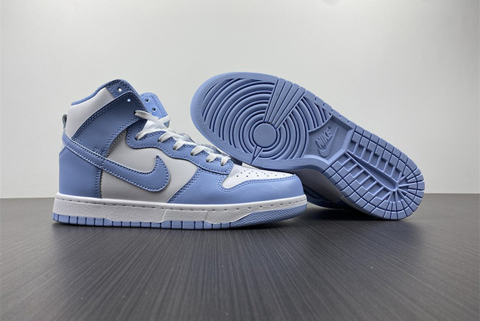 Nike Dunk High  DD1869-107