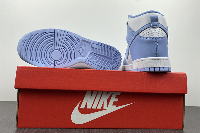 Nike Dunk High  DD1869-107