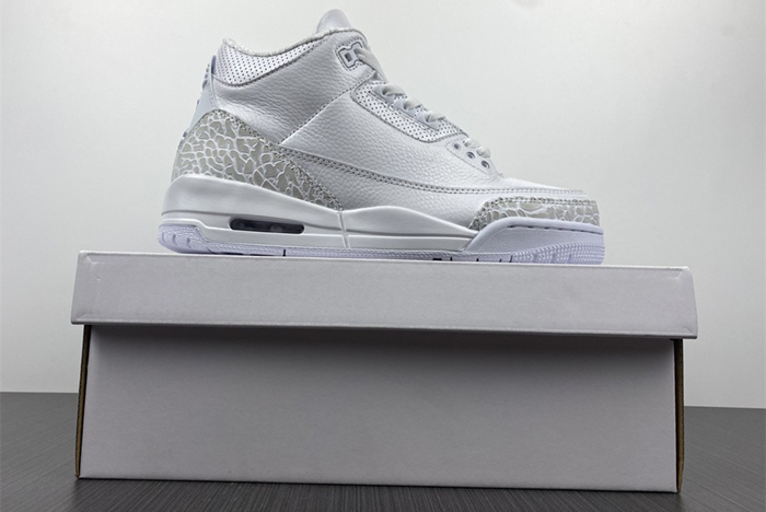 NIKE AIR JORDAN 3 429487-111
