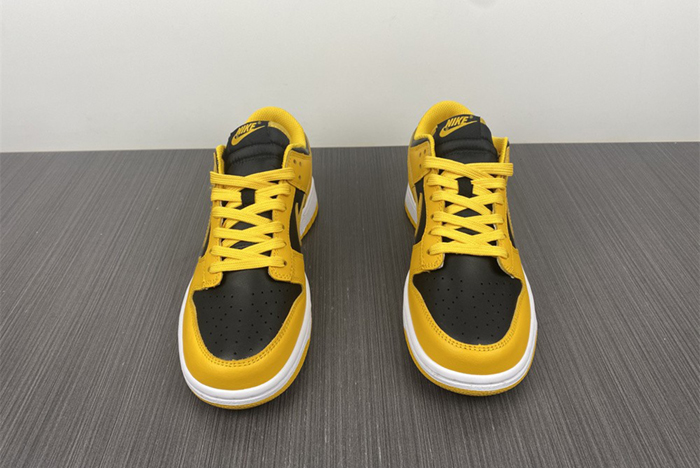 Nike Dunk Low Takes on a Familiar “Goldenrod” Colorwa  DD1391-004