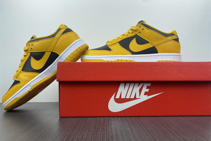 Nike Dunk Low Takes on a Familiar “Goldenrod” Colorwa  DD1391-004