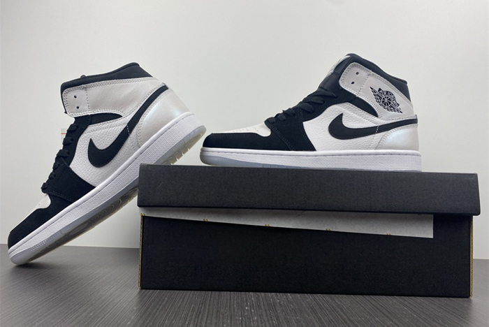Air Jordan 1 Mid “Diamond Shorts DH6933-100