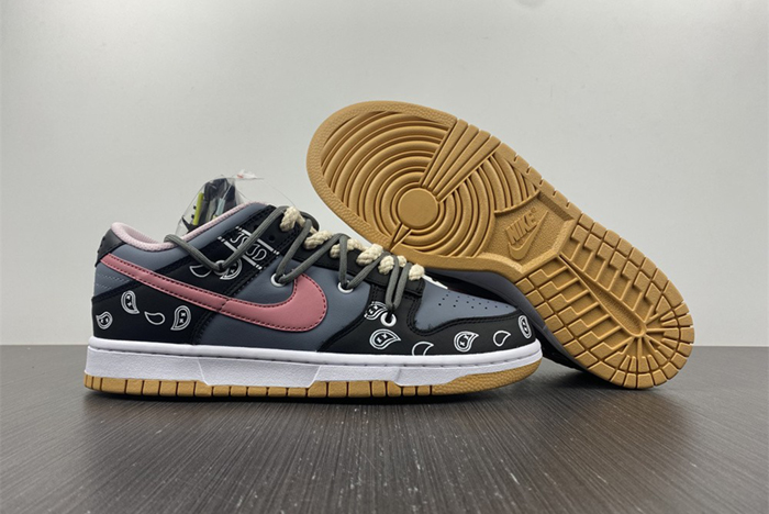 Nike Dunk Low SE “Free 99” DH0952-001