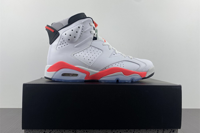 Air Jordan 6 "White Infrared"384664-123