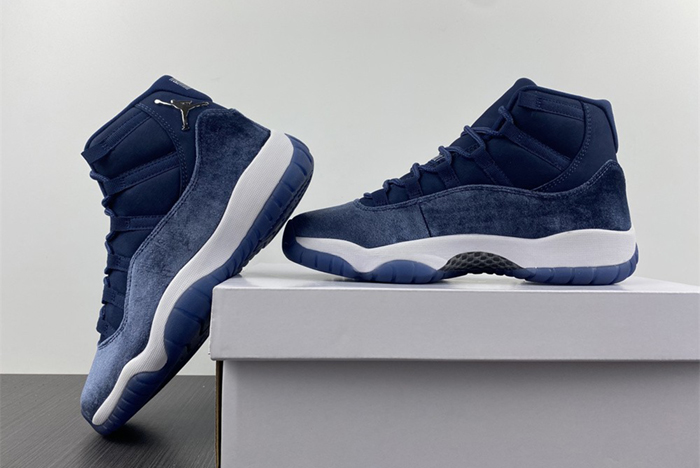 11Air Jordan wmns AR0715-441