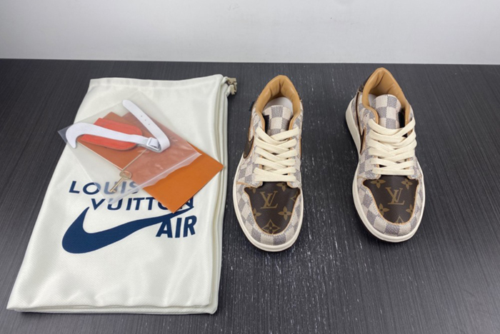 Nike Air Force 1 LV Low
