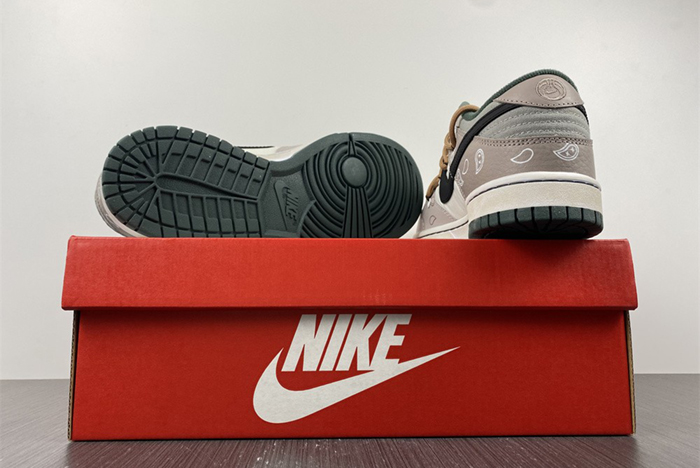 Nike Dunk Low RETRO DH0957 100