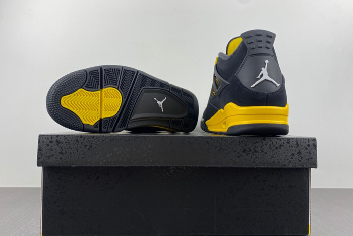 Air Jordan 4 DH6927-017