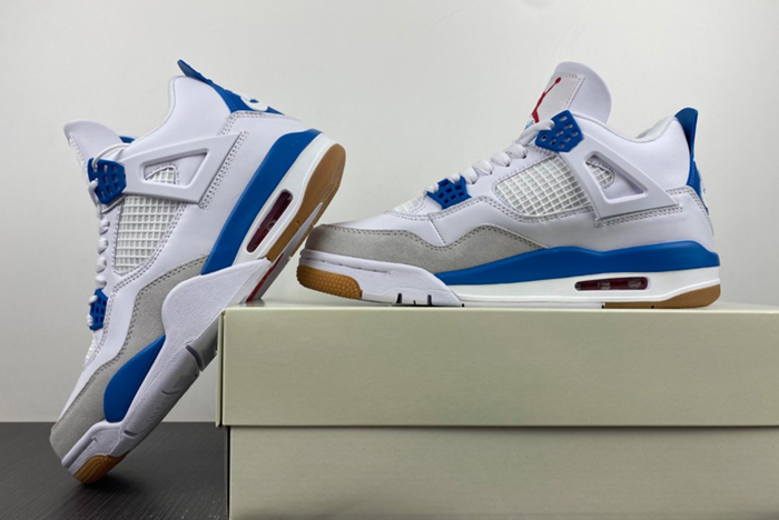 Nike SB x Air Jordan 4 ‘’ DR5415-104