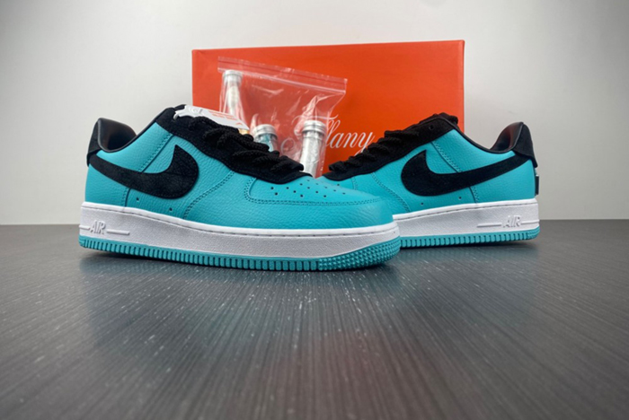 T*f*ny & co. x nike air force 1 low dz1382-002