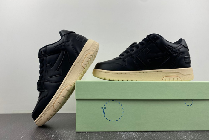 OFF-WHITE Out Of Office  All black rubber color