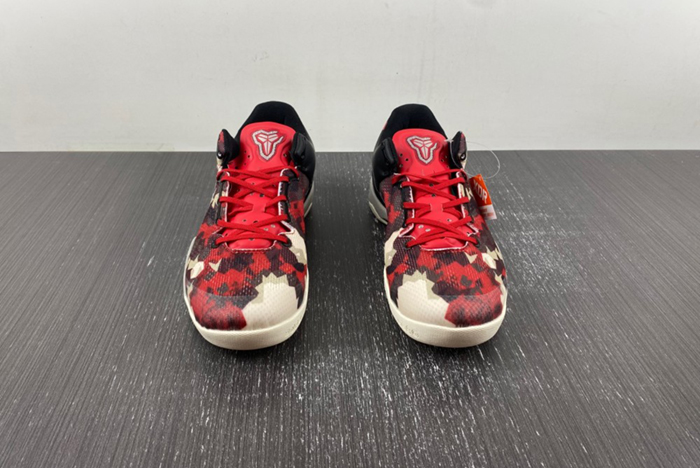 NIKE 555035-601 Kobe 8 System "Milk Snake" 555035-601
