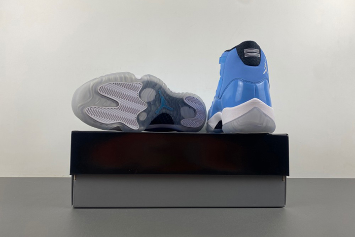 Air Jordan 11
