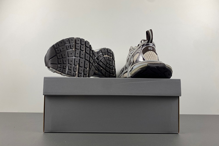 Ba*len*cia*ga phantom sneaker 778698 w3xll 2097
